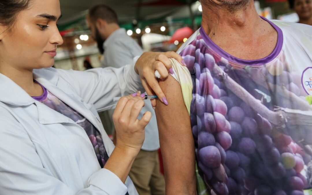 Mais de 1.600 doses de vacinas foram aplicadas na 53° Festa da Uva de 2023 e 9ª Expo Caqui